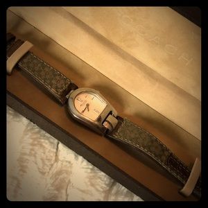 Coach women’s wristwatch
